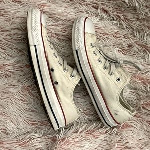 Cream Converse
